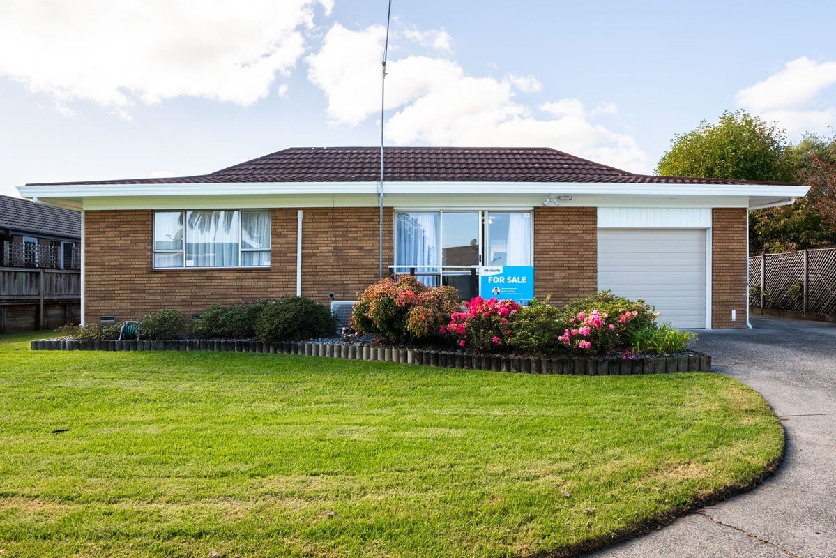 143 Maeroa Road, Maeroa, Hamilton - Carousel 1