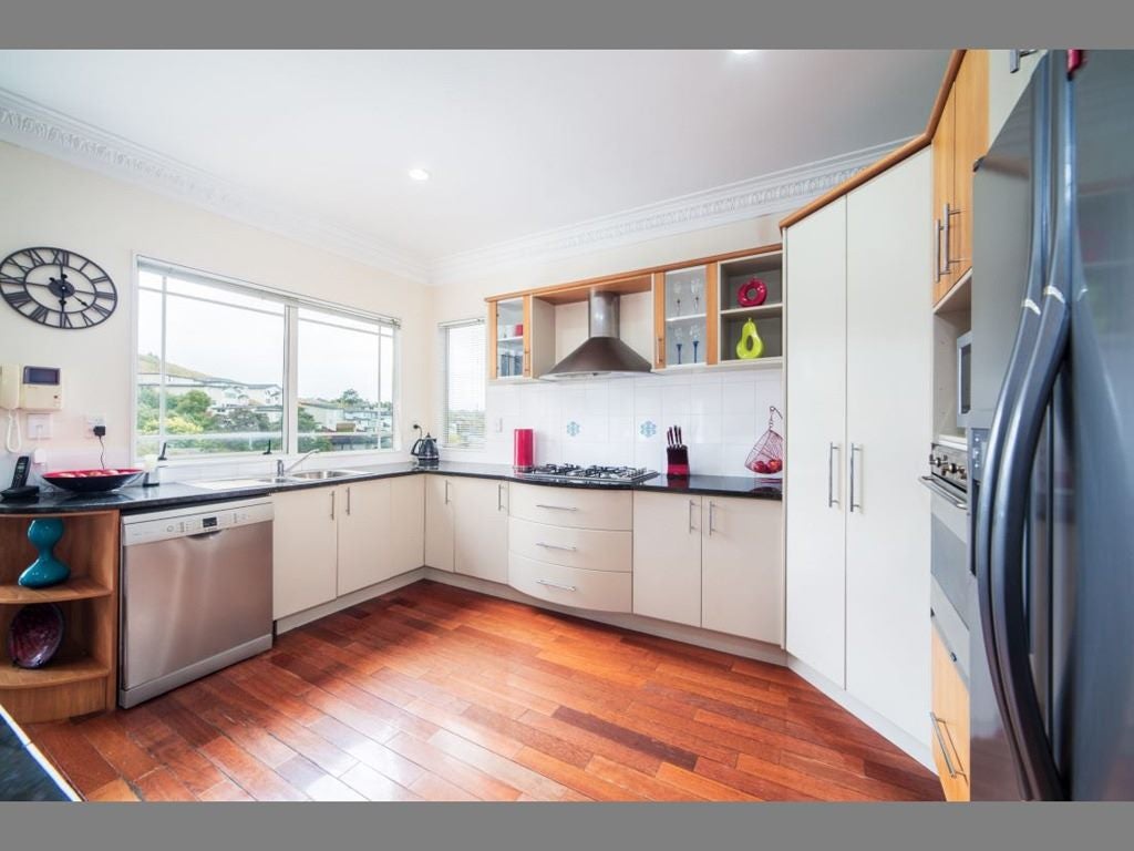 56 Helvetia Drive, Browns Bay, Auckland - Carousel 2