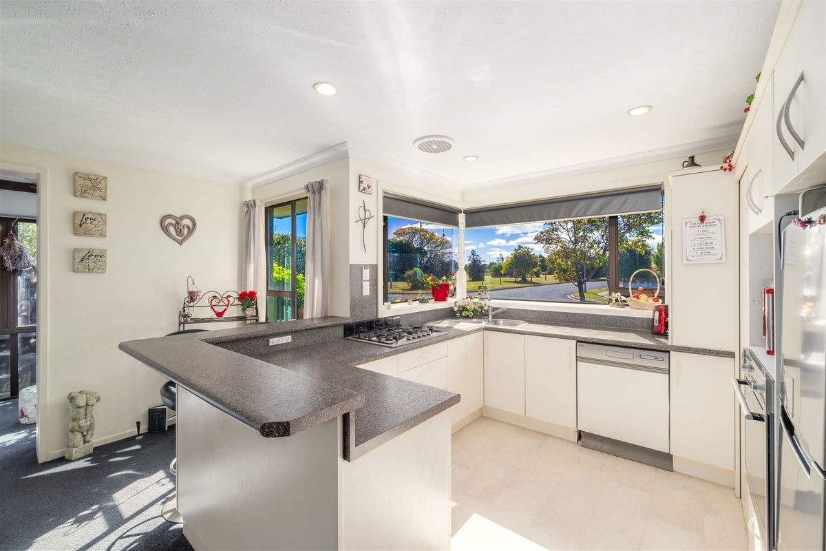 49 Briarmont Street, Avondale, Christchurch - Carousel 2