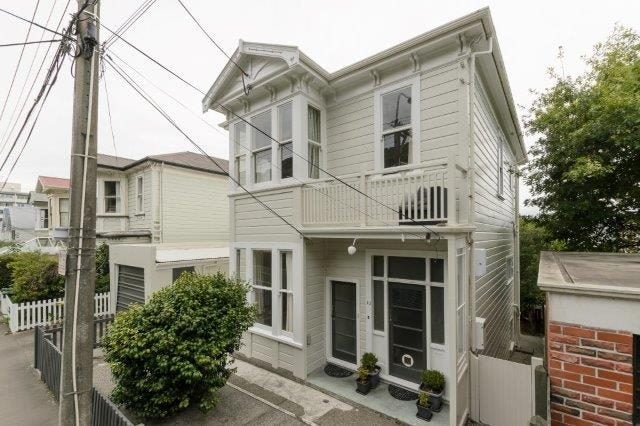 43 Grant Road, Thorndon, Wellington - Carousel 1