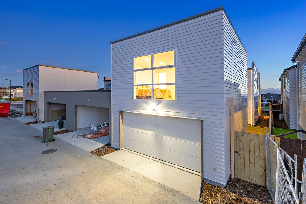 32 Kauri Heart Avenue, Takanini, Auckland - Carousel 18