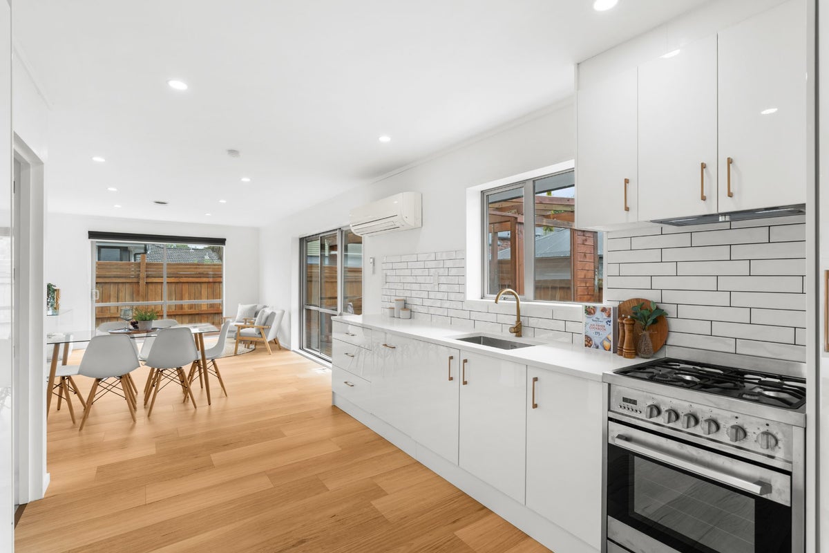 6 Westburn Terrace, Burnside, Christchurch - Carousel 2