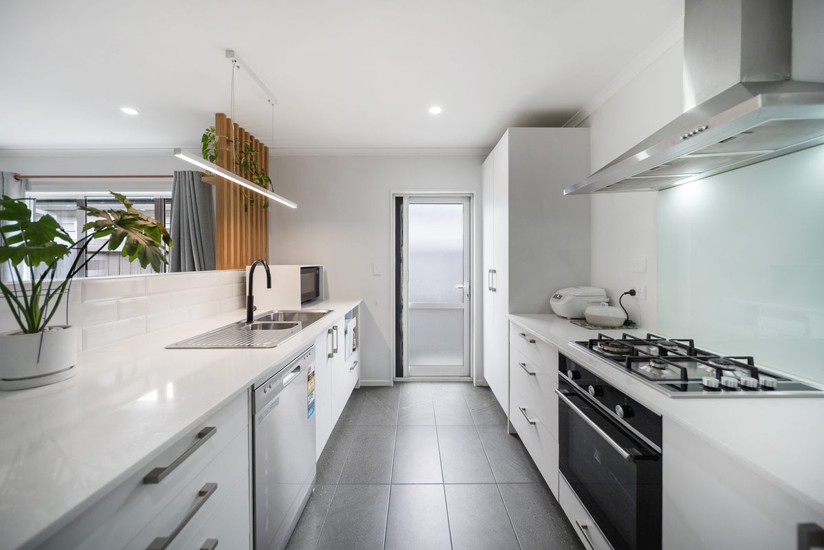 103 Kuaka Drive, Takanini, Auckland - Carousel 2