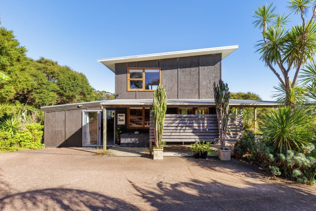6 Great Barrier Road, Oneroa, Waiheke Island - Carousel 16