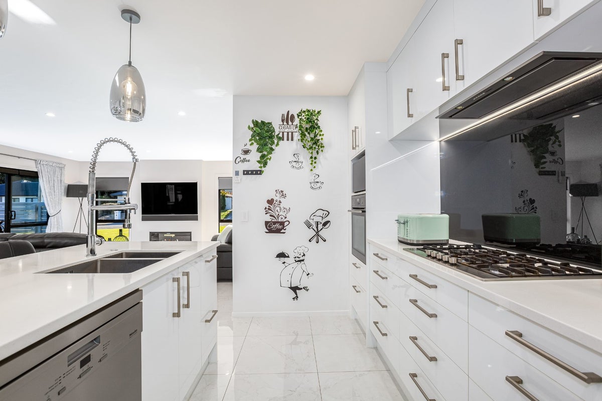 106 Riverstone Drive, Riverstone Terraces, Upper Hutt - Carousel 2