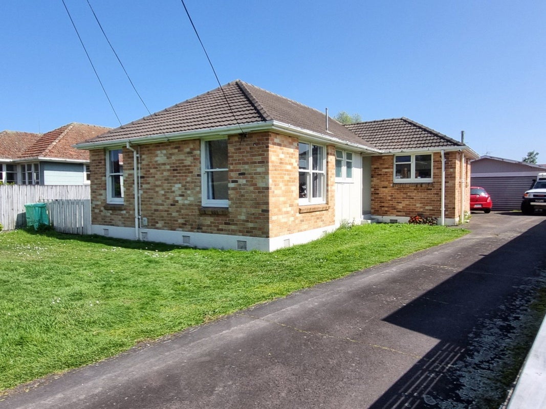 43 Portal Crescent, Beerescourt, Hamilton - Carousel 1