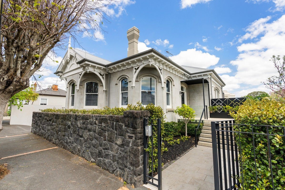 19 Birdwood Crescent, Parnell, Auckland - Carousel 1