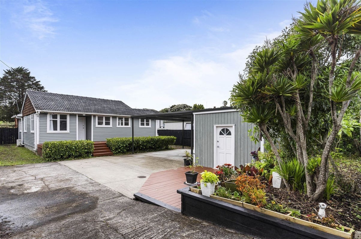67 Routley Drive, Glen Eden, Auckland - Carousel 1