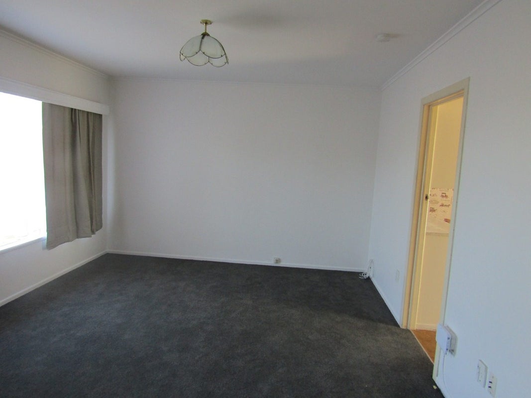 2/24 Knights Road, Rothesay Bay, Auckland - Carousel 2