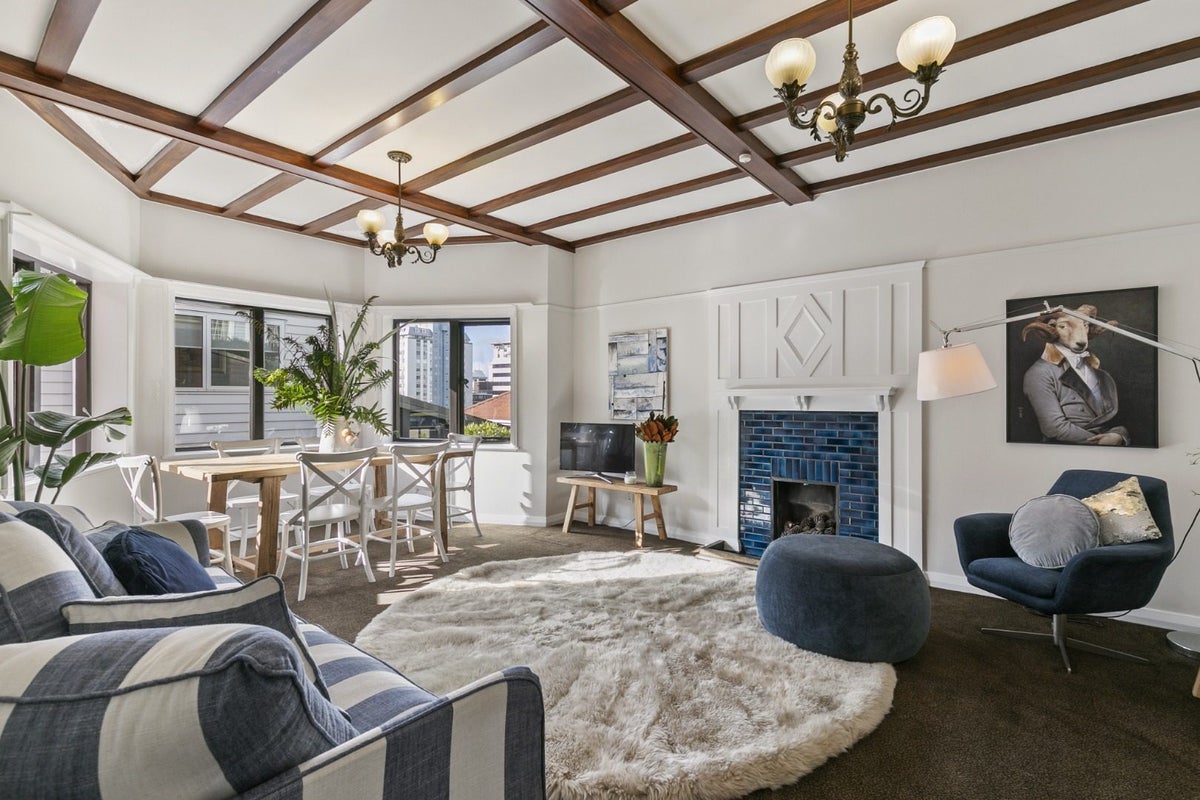 323 The Terrace, Te Aro, Wellington - Carousel 1