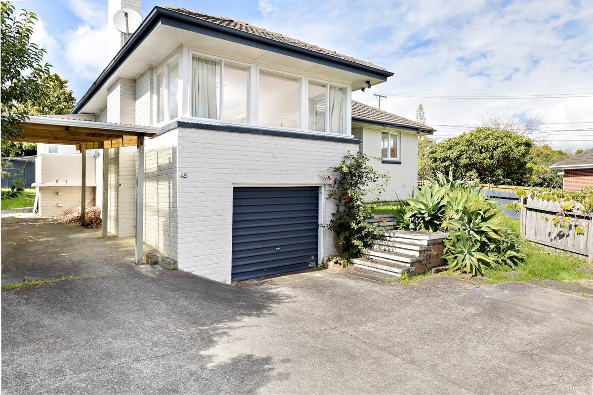 1/49 College Road, Northcote, Auckland - Carousel 1