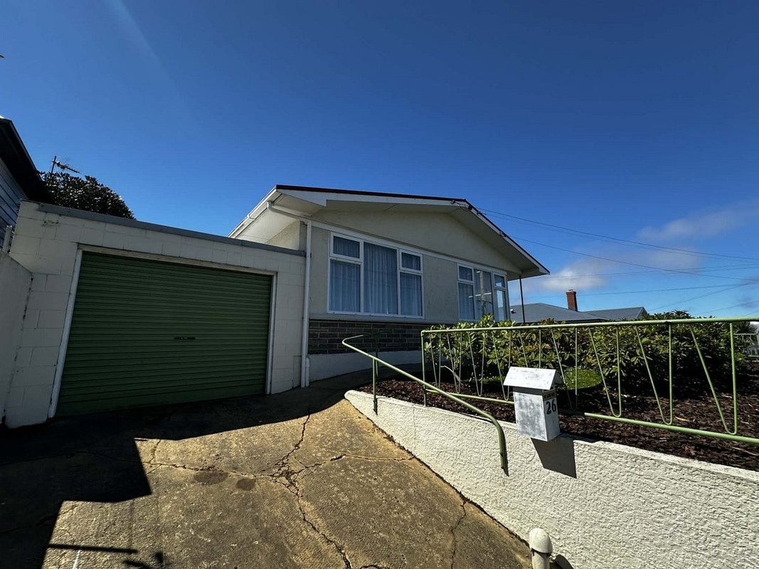 26 Napier Street, Belleknowes, Dunedin - Carousel 1