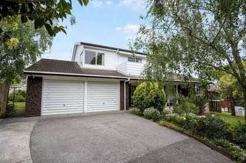 9 Harry Human Heights, St Johns, Auckland - Carousel 1