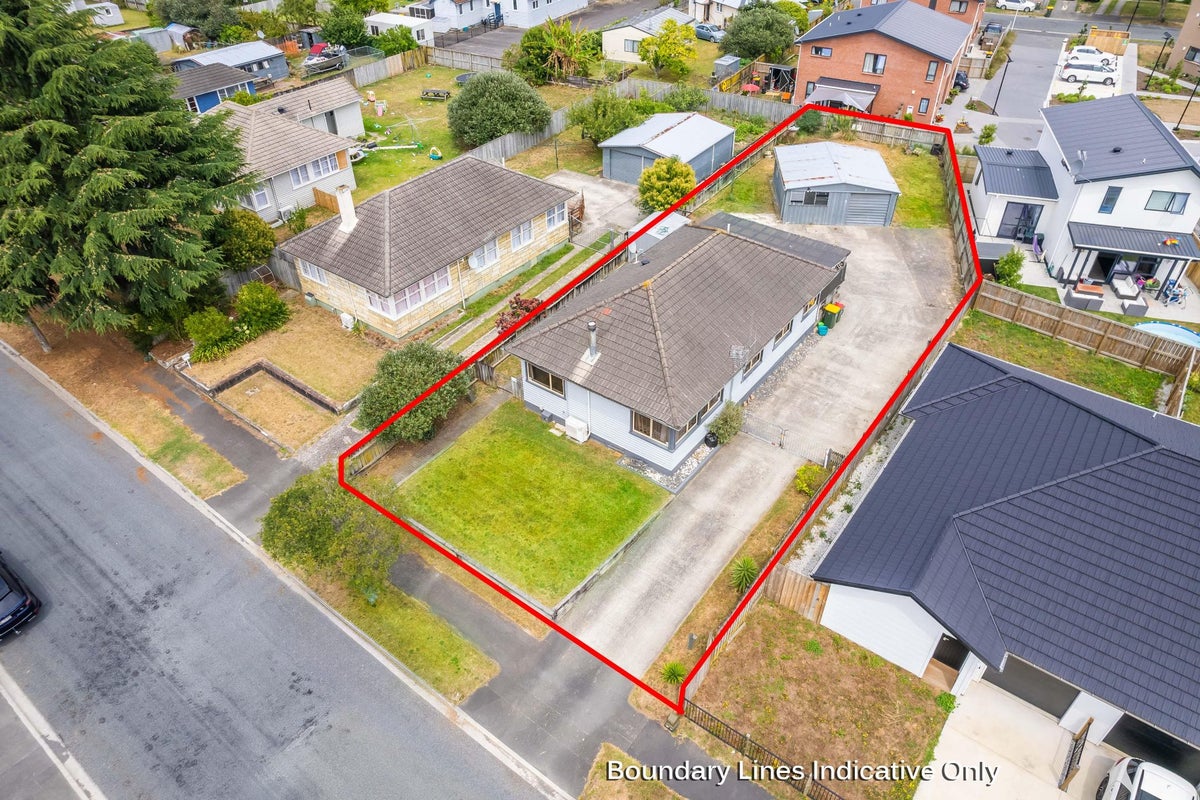 42 Ross Crescent, Fairfield, Hamilton - Carousel 2