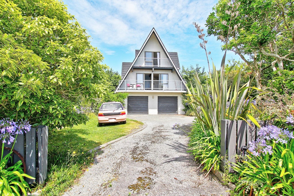 4 Ngahue Crescent, Carters Beach, Westport - Carousel 1