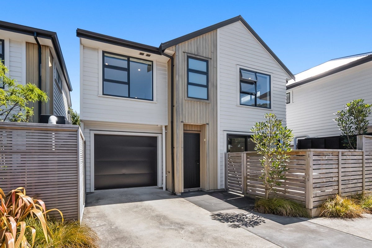 90A Cambridge Terrace, Waterloo, Lower Hutt - Carousel 1