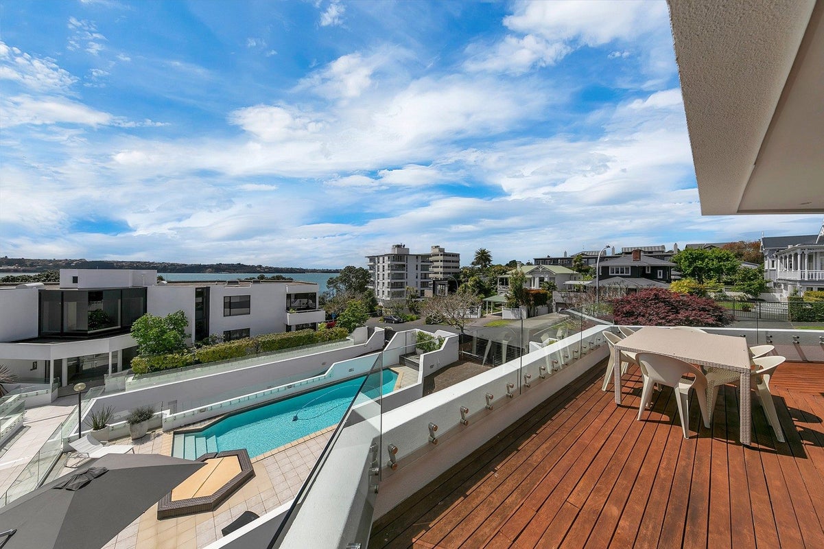 4/65 Sarsfield Street, Herne Bay, Auckland - Carousel 1