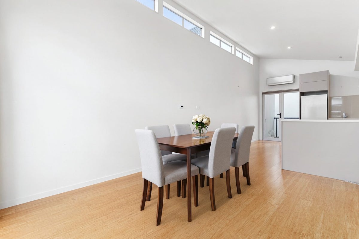 8/5 Millais Street, Grey Lynn, Auckland - Carousel 2