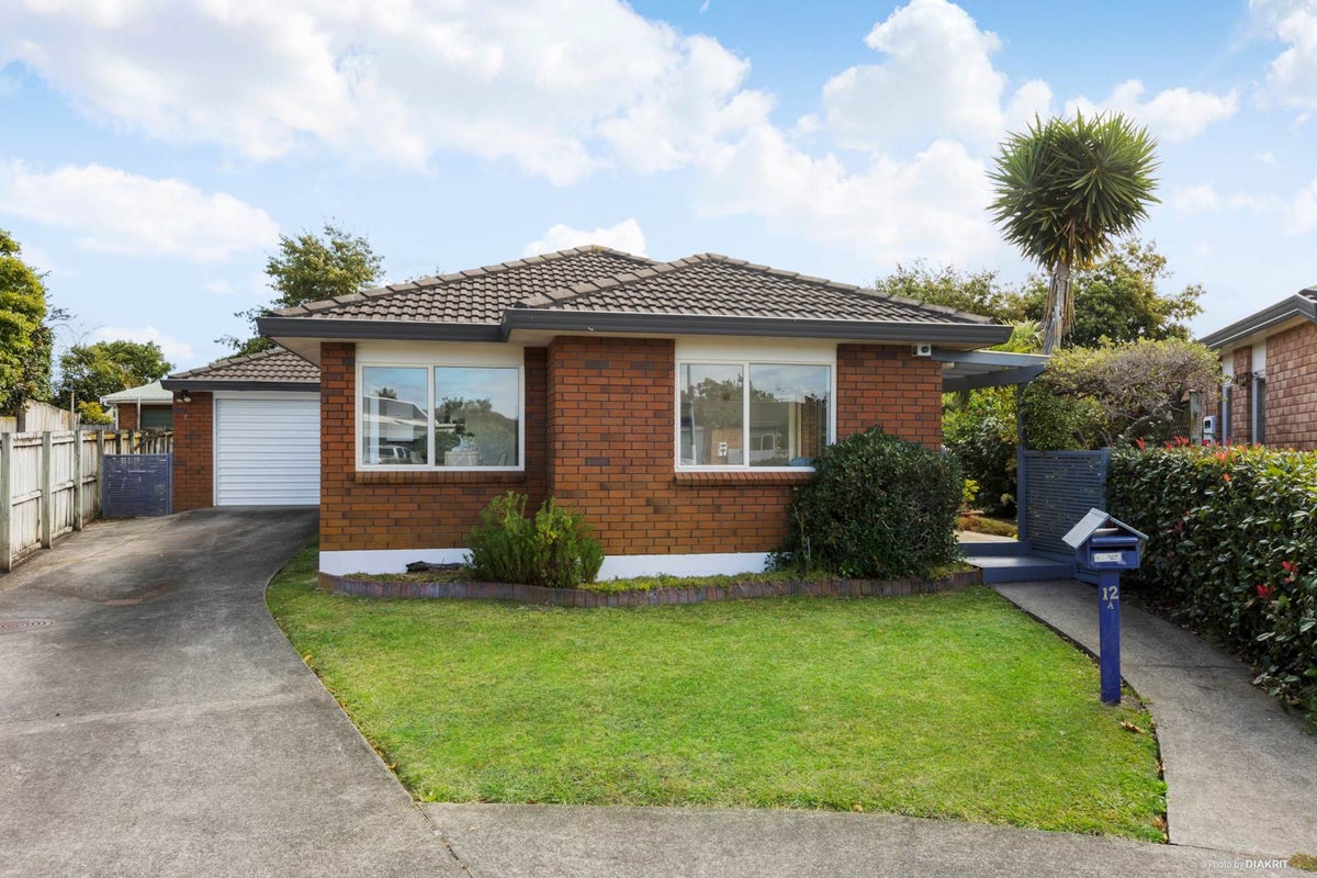 12A Emma court, Northpark, Manukau - Carousel 1