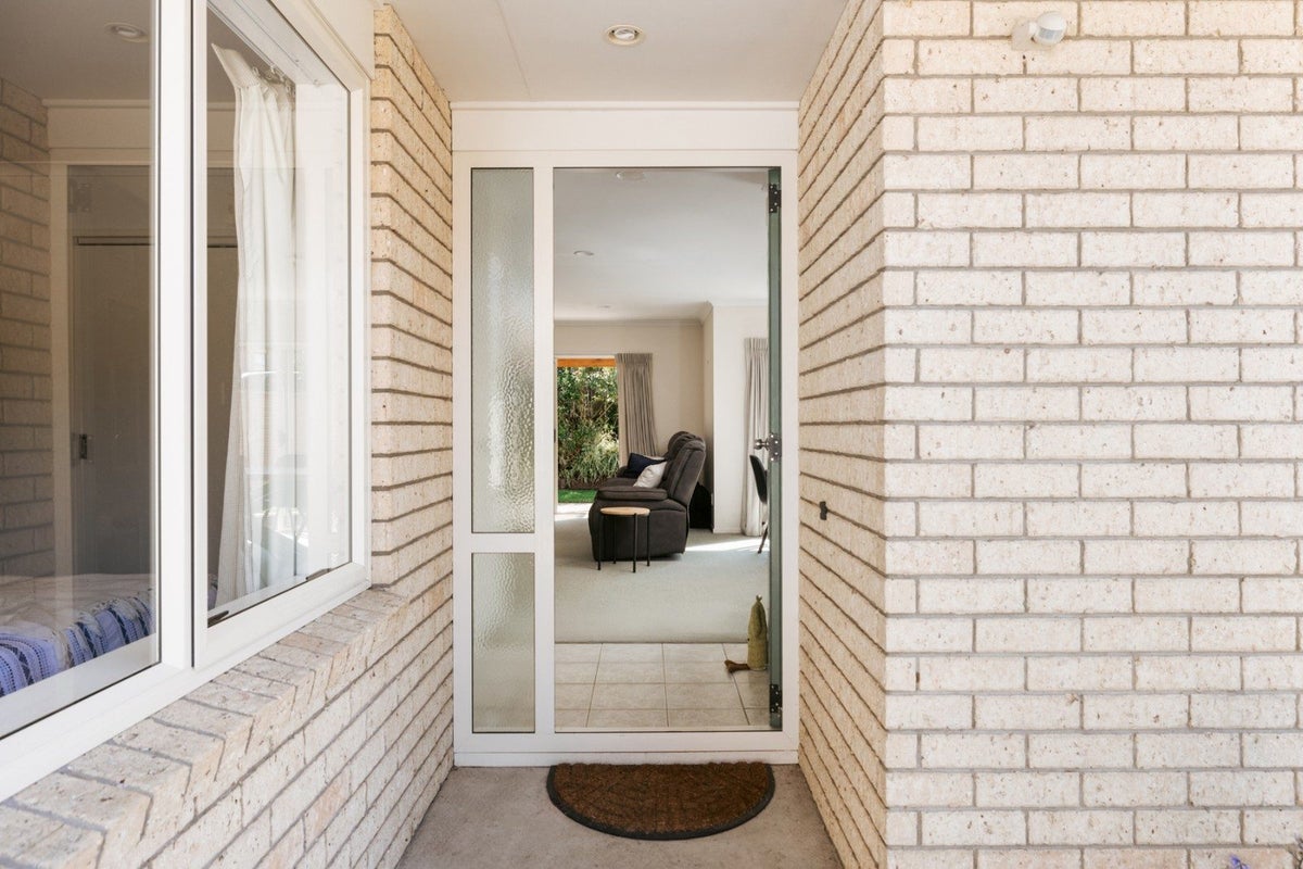 1 Grantham Close, Gate Pa, Tauranga - Carousel 2