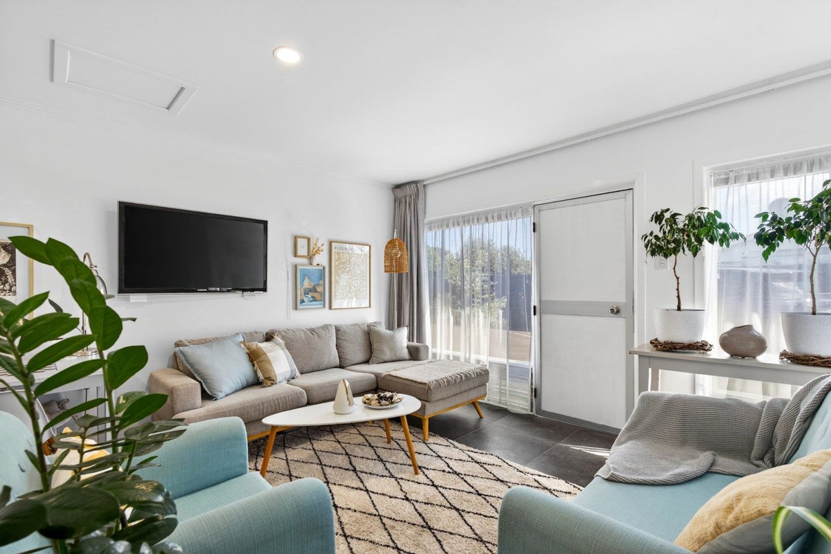 11/335 Kennedy Road, Pirimai, Napier - Carousel 2