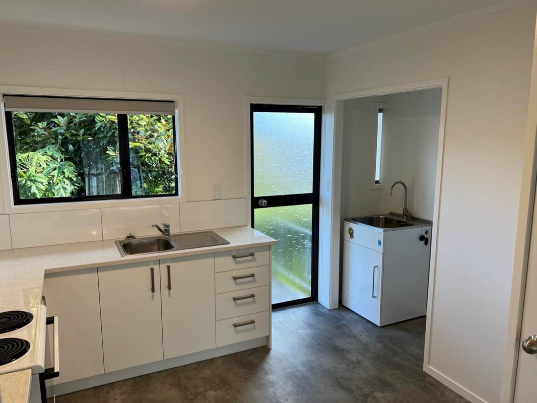 3/25 Kingsway Avenue, Sandringham, Auckland - Carousel 2
