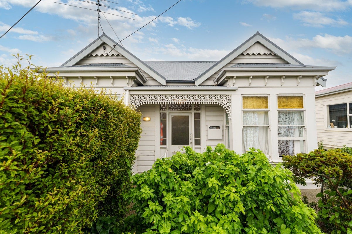 63 Law Street, Caversham, Dunedin - Carousel 2