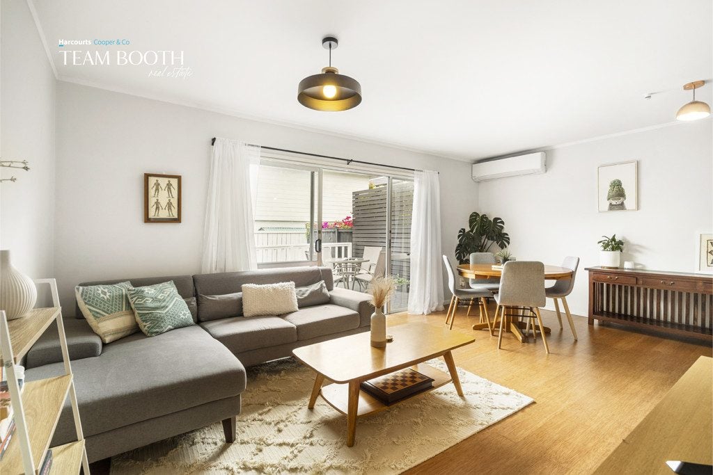 2/3A Kirrie Avenue, Te Atatu South, Auckland - Carousel 2