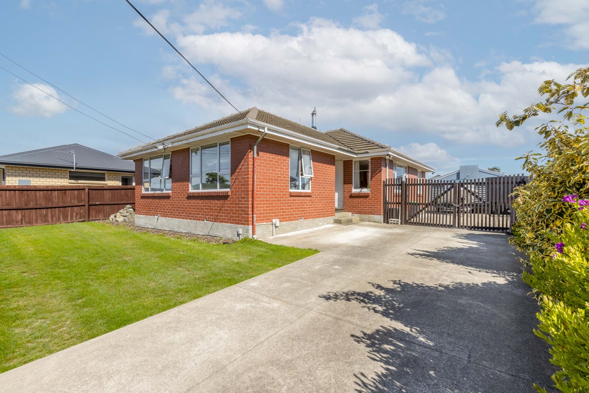 15 Sandown Crescent, Aranui, Christchurch - Carousel 15