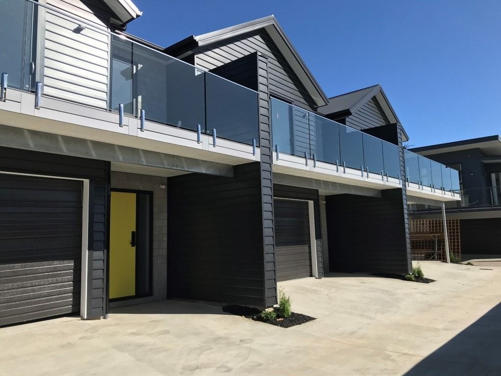 1/17 Cook Street, Hamilton East, Hamilton - Carousel 1