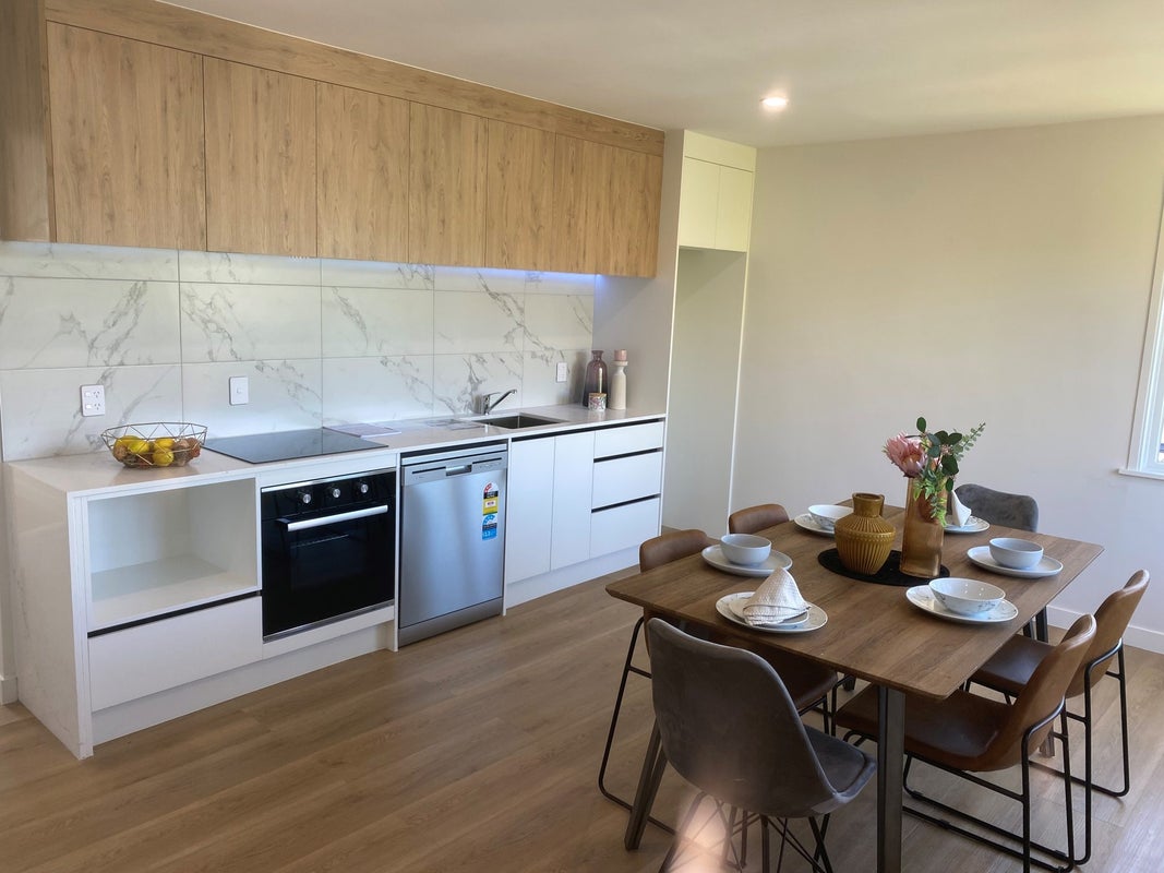 70D Lincoln Park Avenue, Massey, Auckland - Carousel 2