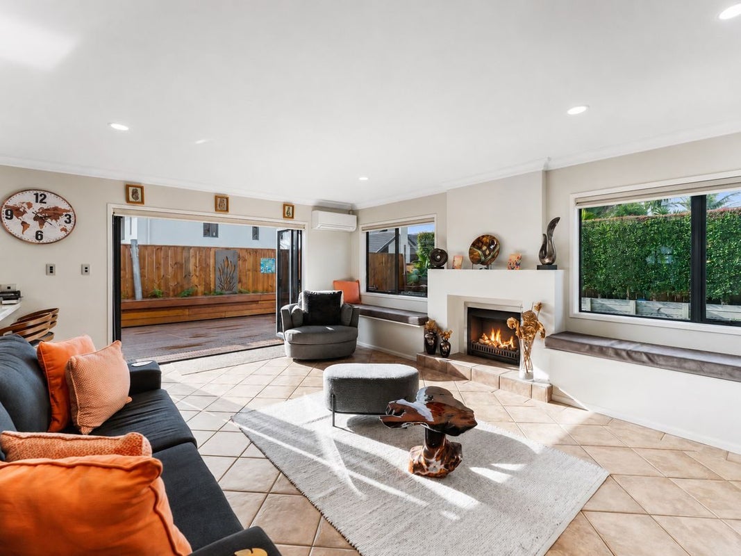 77 Mt Lebanon Crescent, The Gardens, Auckland - Carousel 2