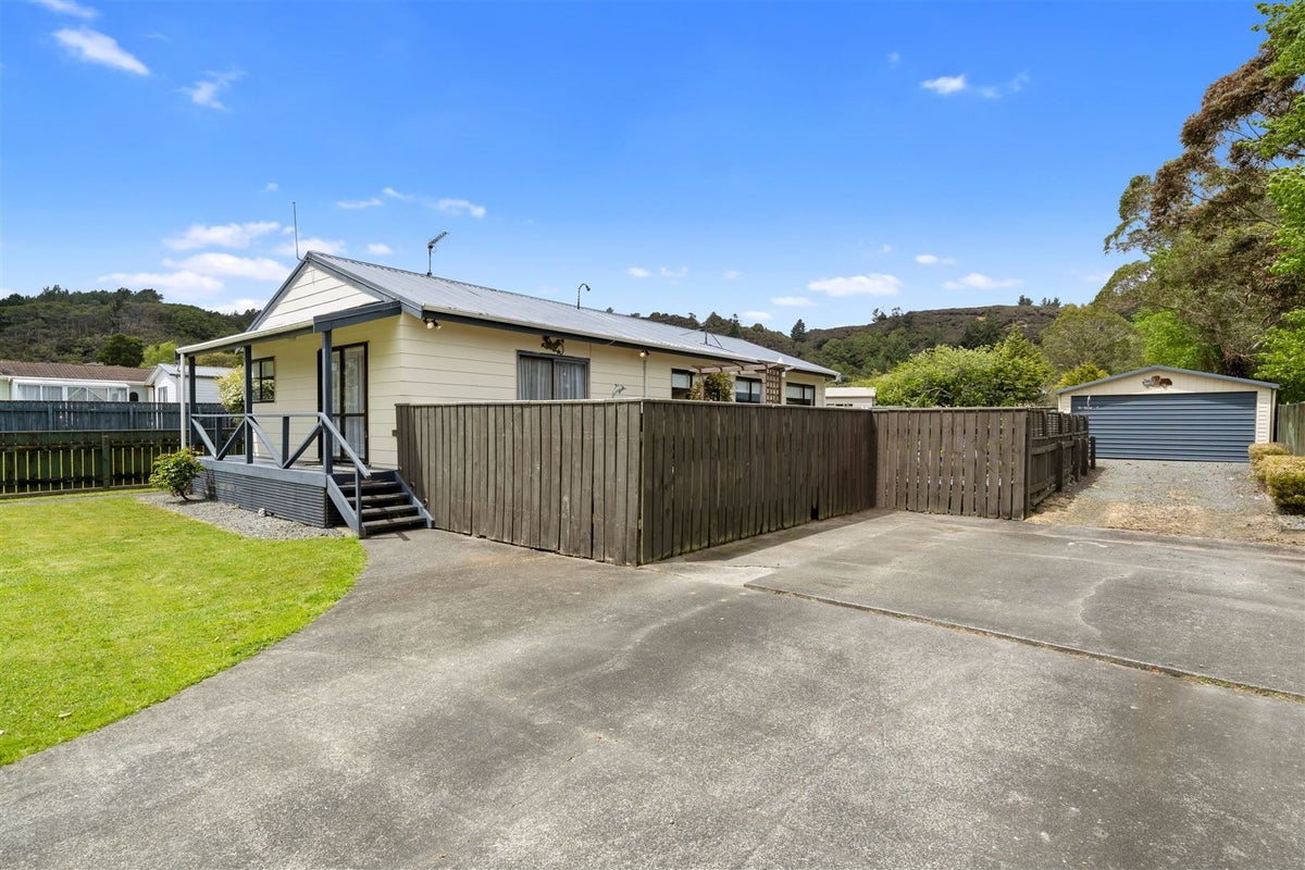 78 Norana Road, Timberlea, Upper Hutt - Carousel 1