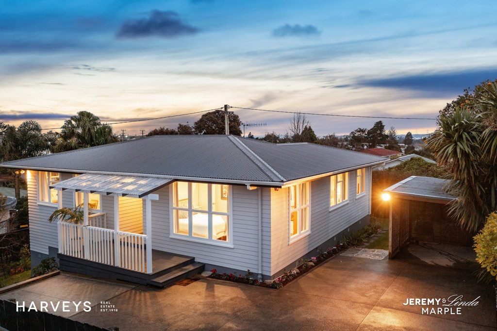 1/10 Copley Street, New Lynn, Auckland - Carousel 1