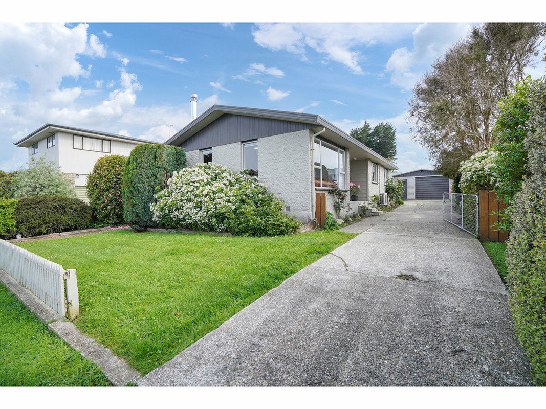 162 Cunningham Crescent, Grasmere, Invercargill - Carousel 1