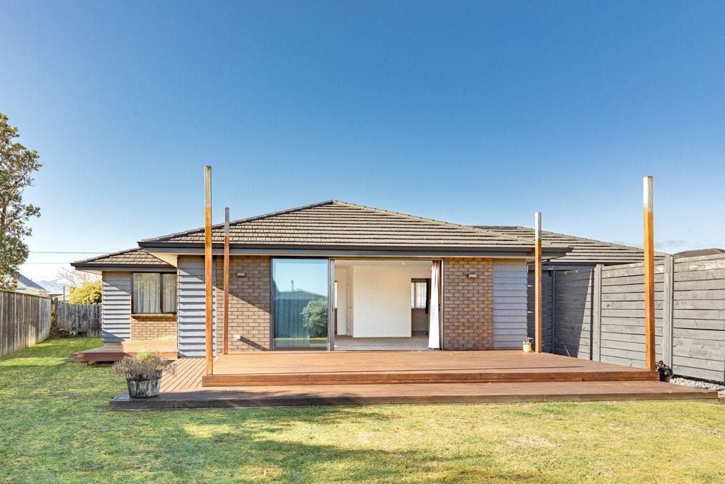 53 Lyndhurst Street, Westport, Westport - Carousel 1