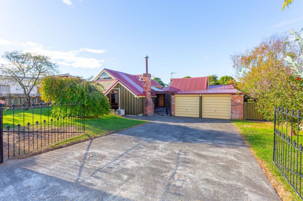 13 Alexa Place, Saint Johns Hill, Whanganui - Carousel 1