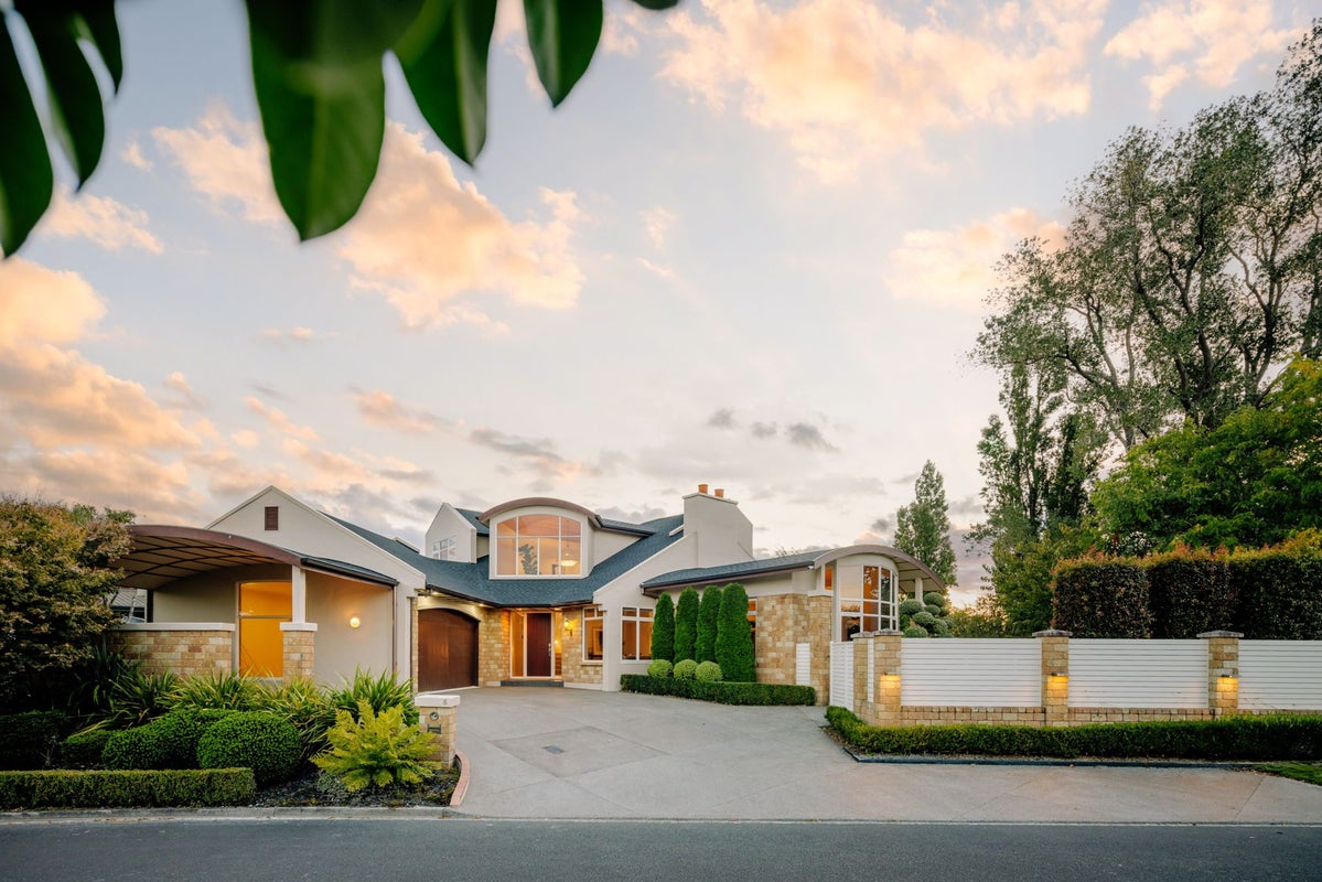 5 Ashmore Court, Huntington, Hamilton - Carousel 1