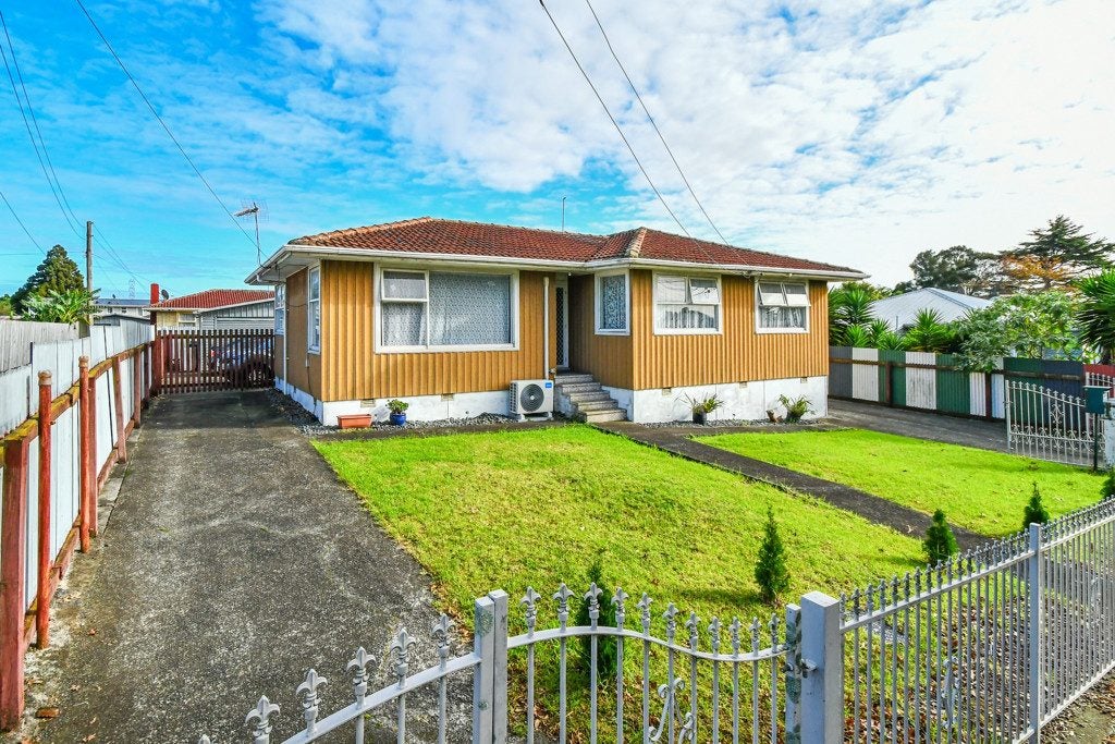 88 Preston Road, Clover Park, Auckland - Carousel 2