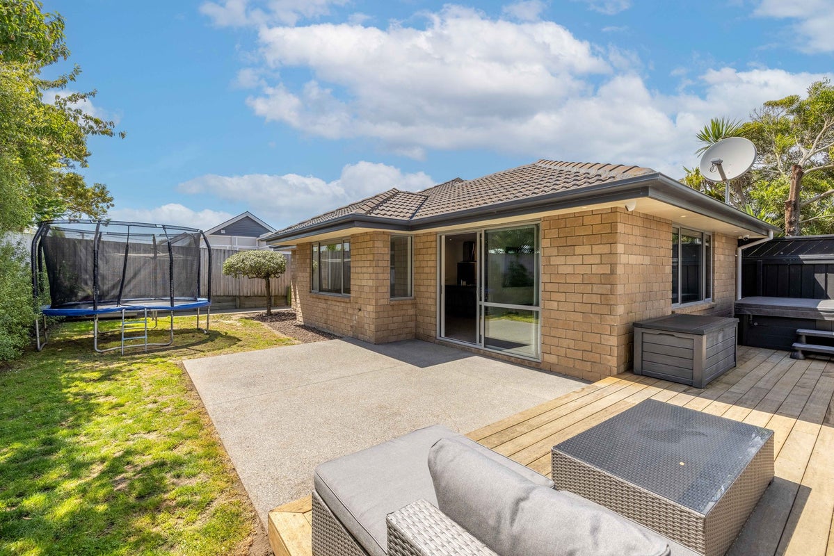 29 Estuary Road, New Brighton, Christchurch - Carousel 2