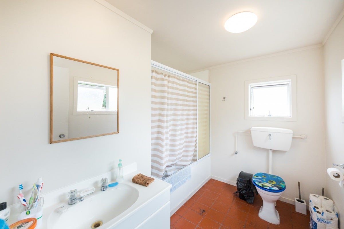 67 Thomas Place, Foxton Beach, Foxton - Carousel 11