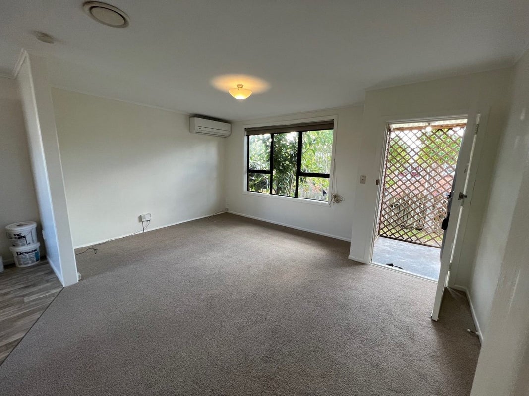 2/65 Astley Avenue, New Lynn, Auckland - Carousel 2