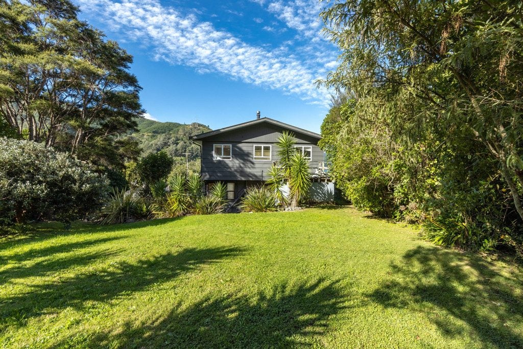 2 Hakahaka Road, Port Underwood, Picton - Carousel 1