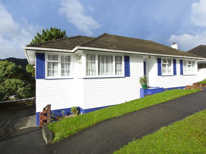 20 Amundsen Grove, Stokes Valley, Lower Hutt - Carousel 20