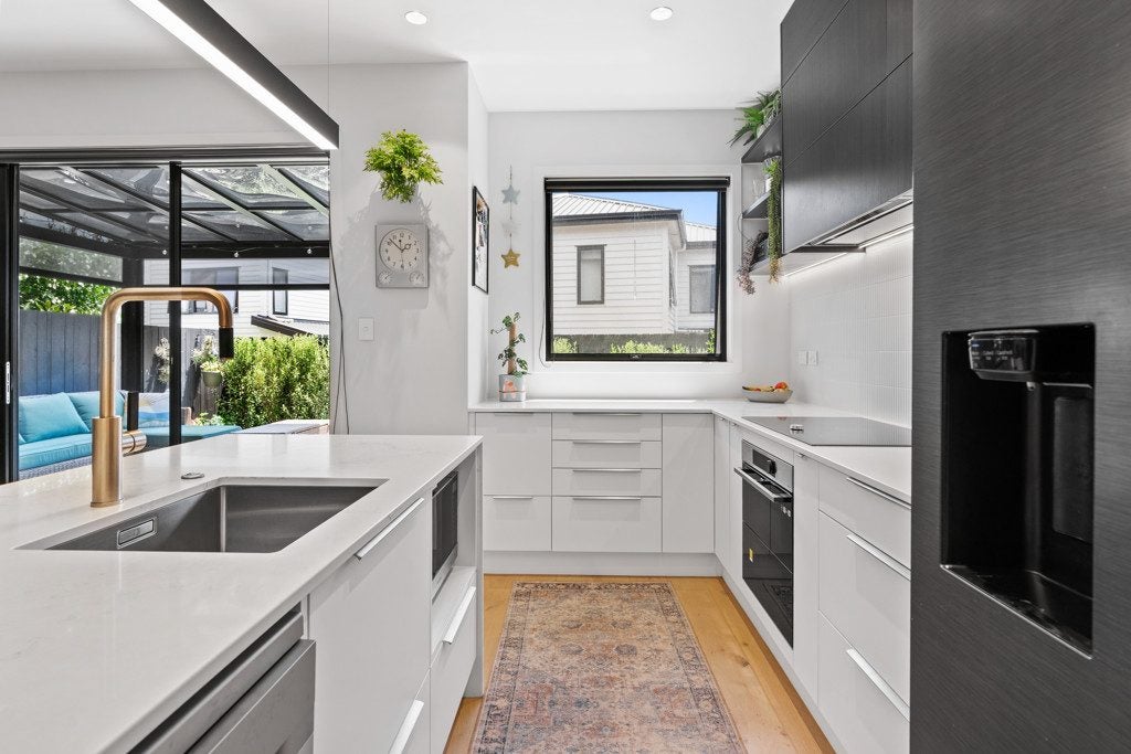 3 Sierra Pine Road, Hobsonville, Waitakere City, Auckland - Carousel 2