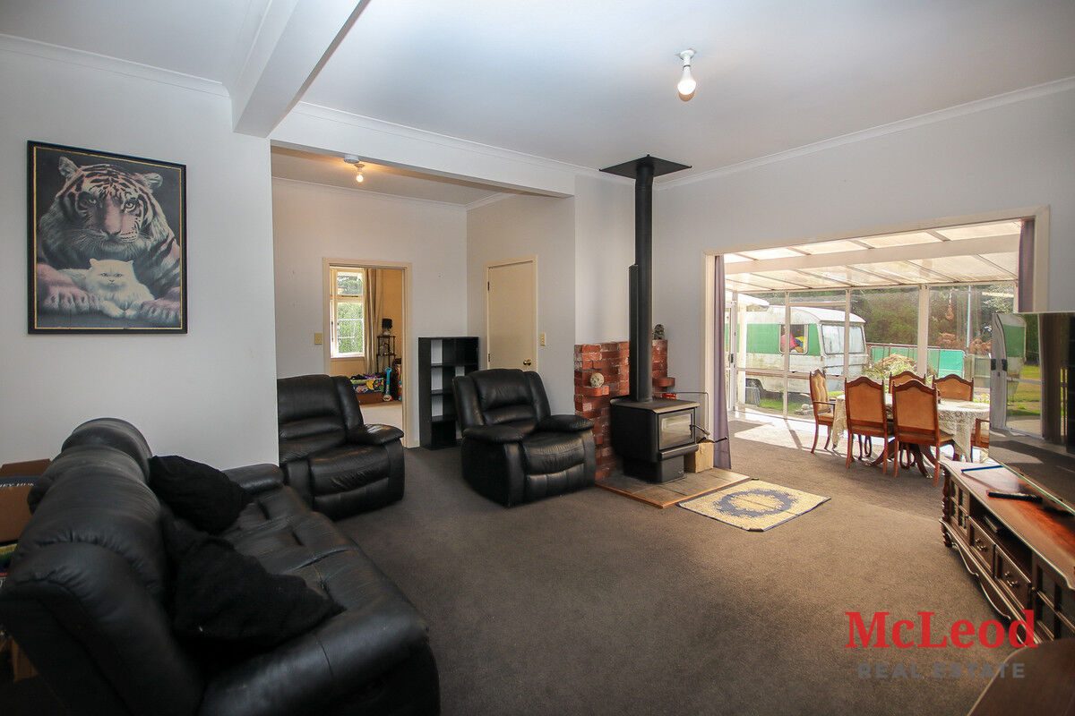 15 Bridge ST, Rakaia, ASHBURTON - Carousel 1