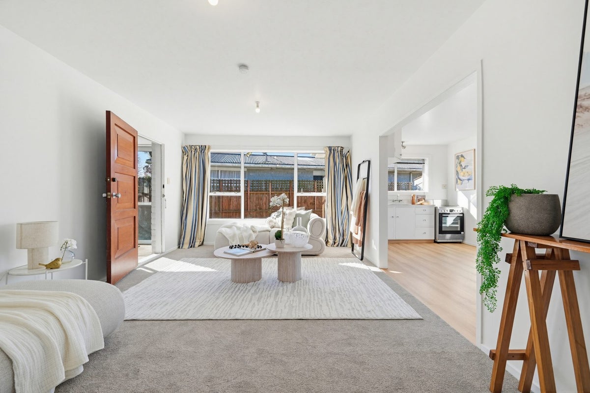 2/6 Valerie Place, Redwood, Christchurch - Carousel 2