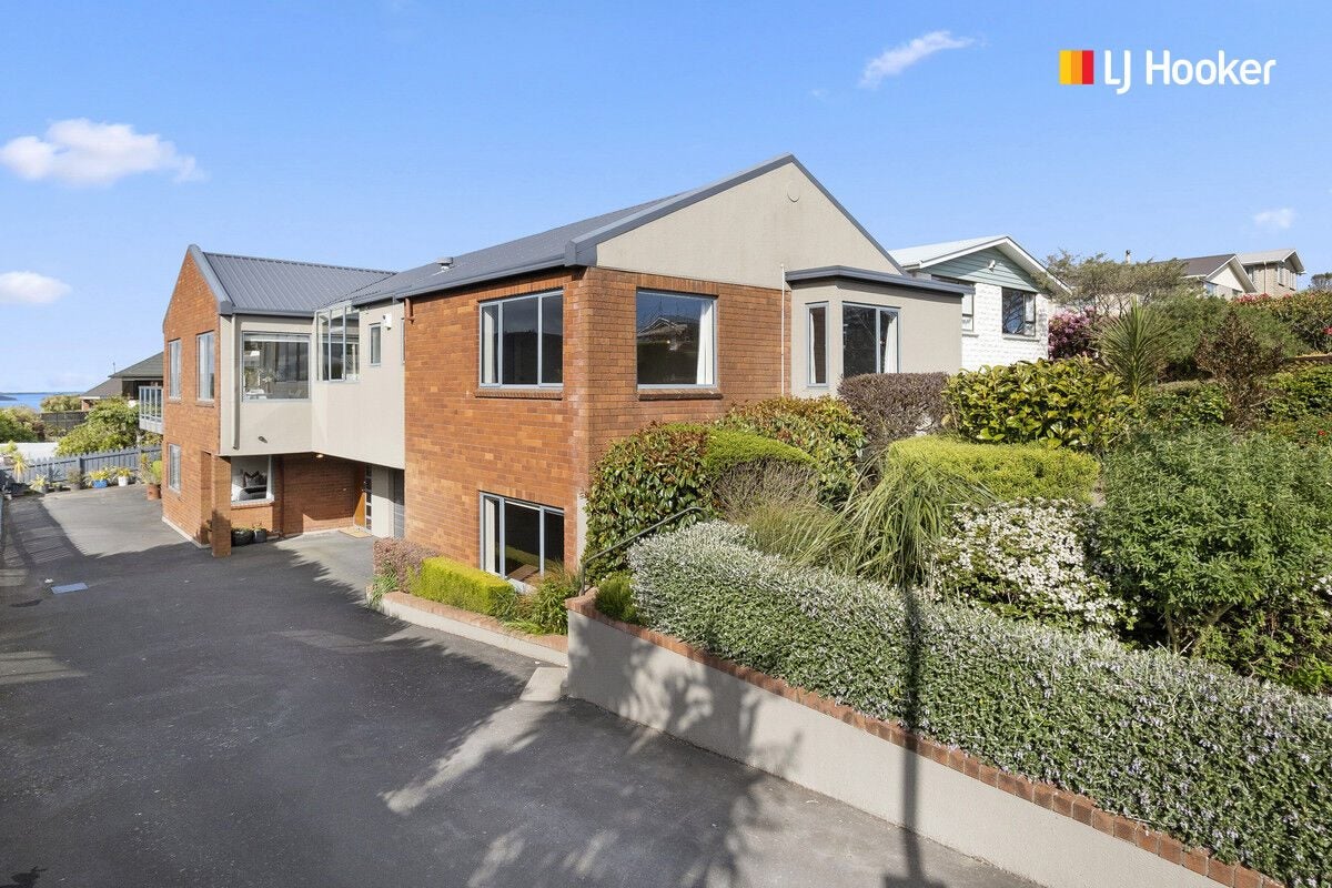 239 Larnach Road, Waverley, Dunedin - Carousel 1