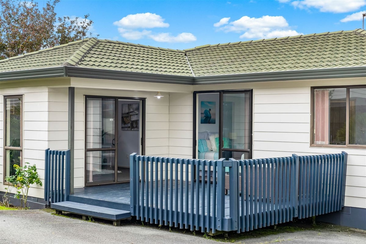 59F Triangle Road, Massey, Auckland - Carousel 2