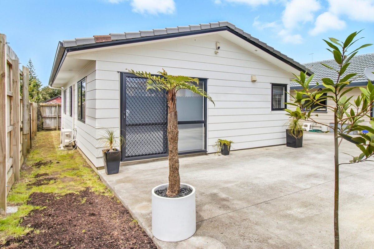 3 Randwick Place, Randwick Park, Auckland - Carousel 7